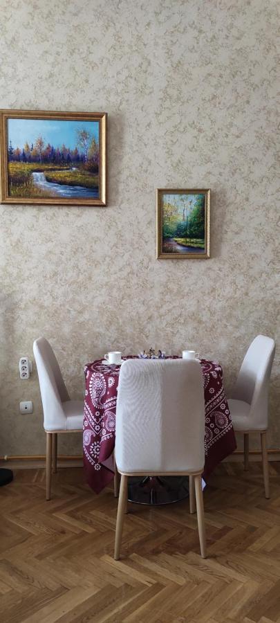 Tranquil Apartment In Vake Tbilisi Esterno foto